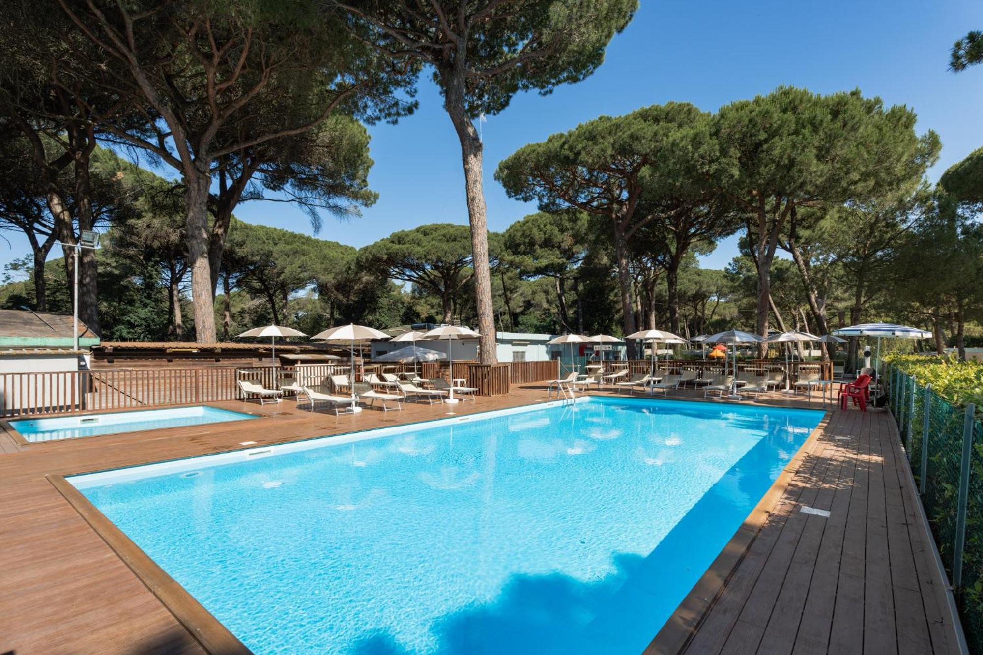 Campsite Club Del Sole Rivaverde Easy Village